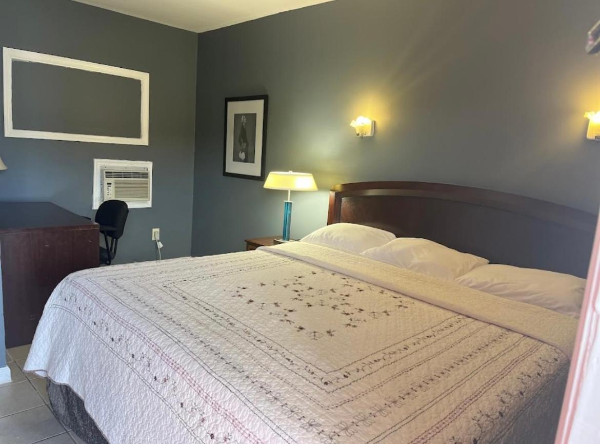 Golden Luck Motel - Housity