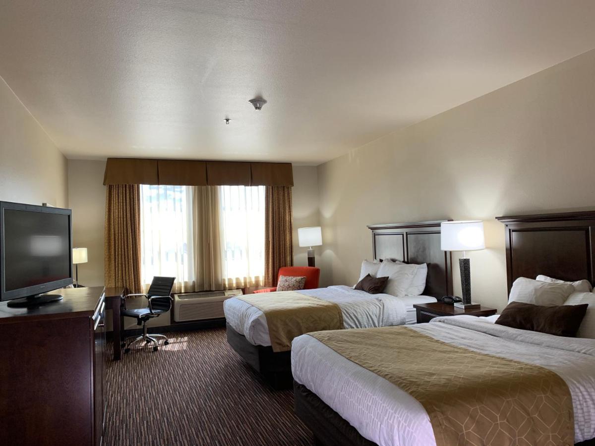 Radisson Hotel River Falls - Housity