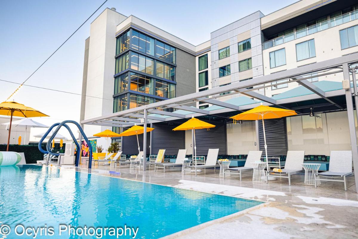 Downtown Grand Hotel & Casino - Housity
