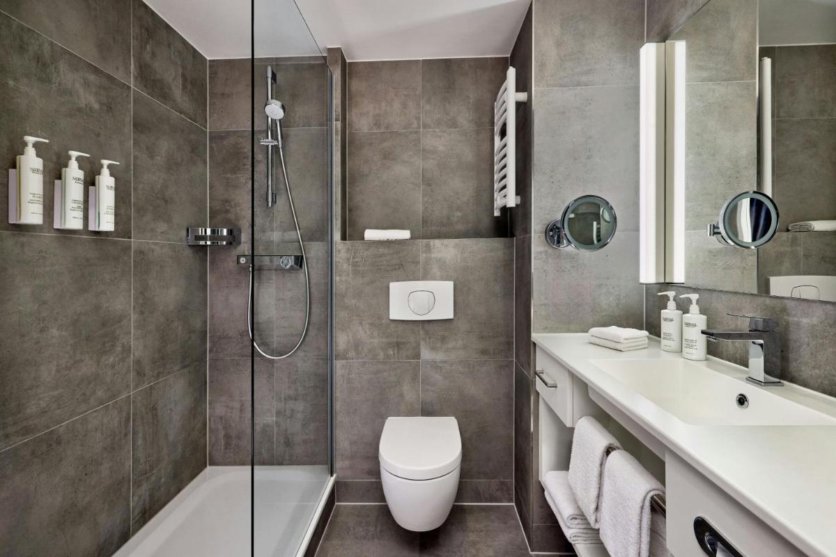Courtyard by Marriott Hannover Maschsee - Housity