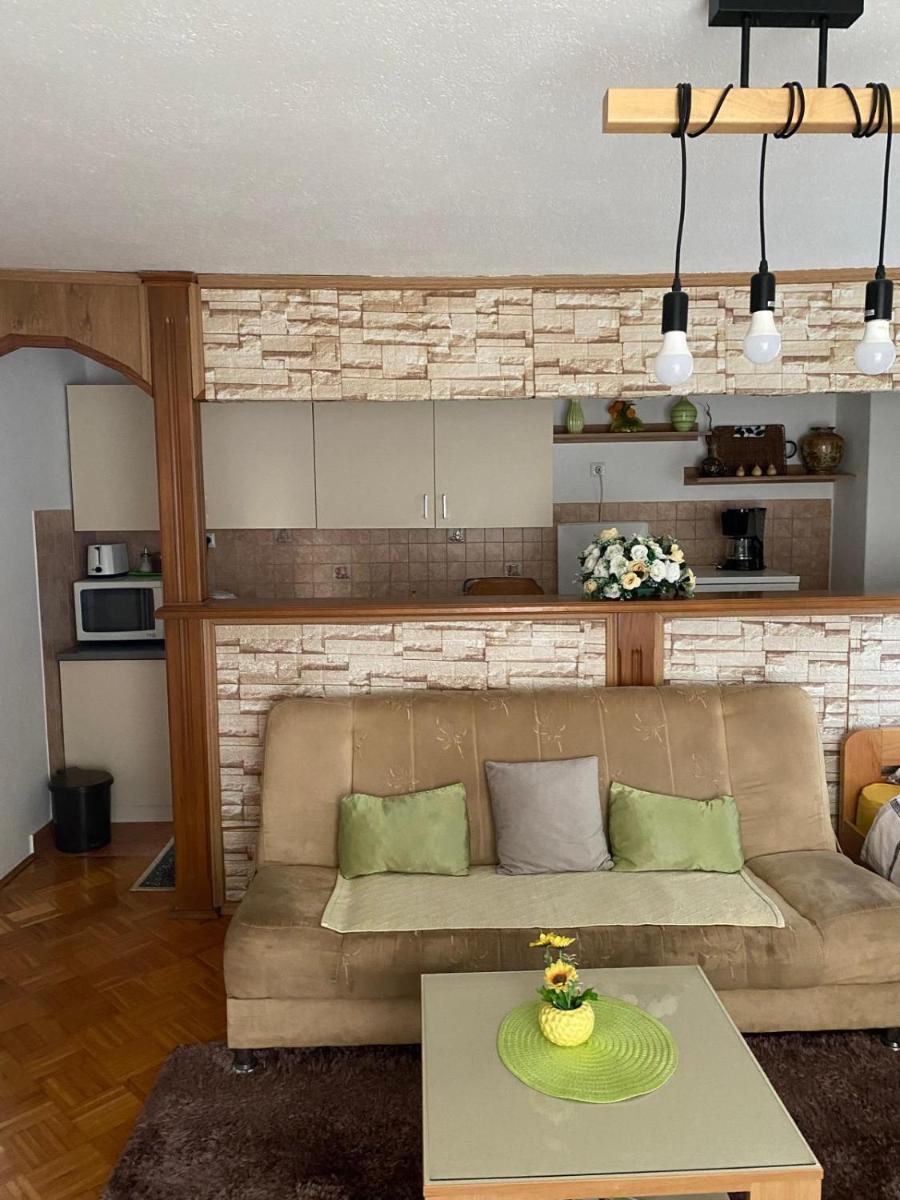 Apartments Dedic - Housity