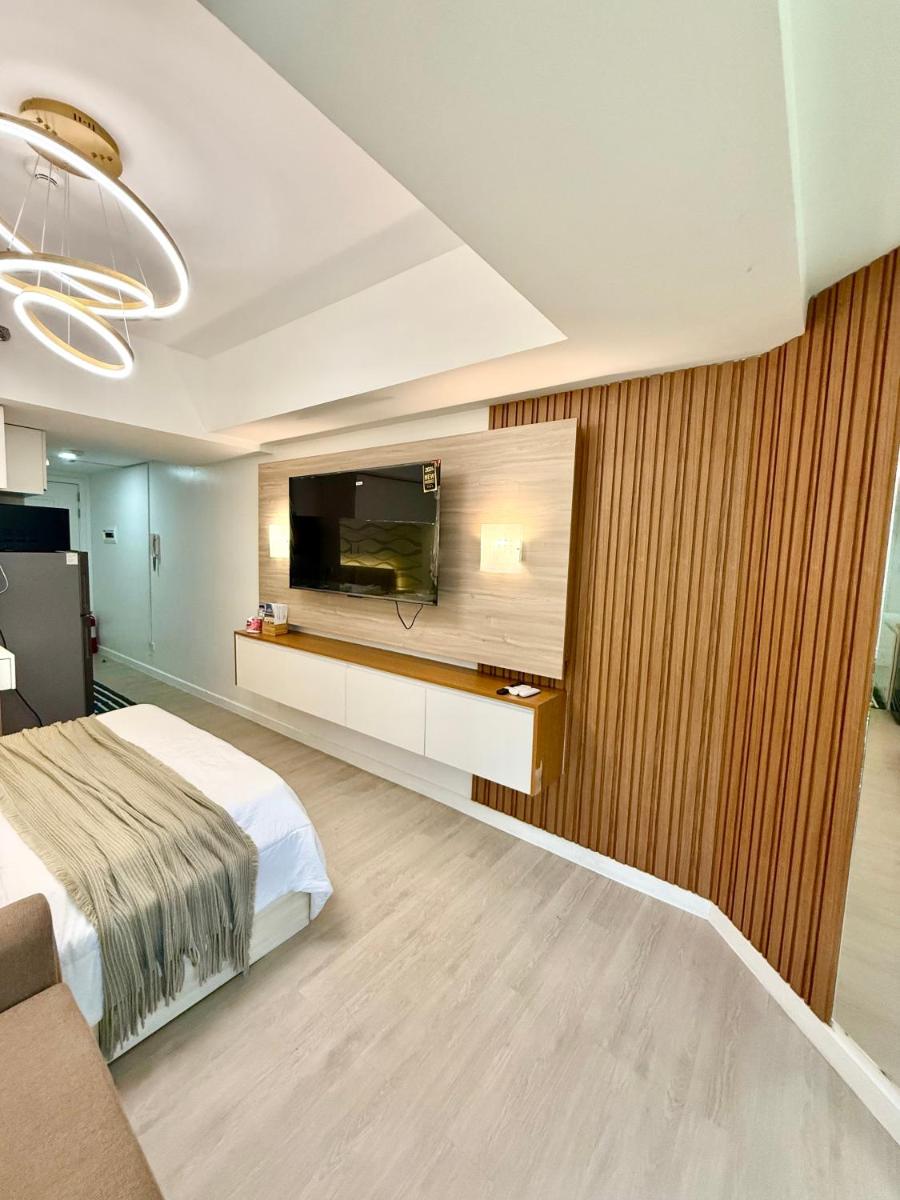 Amirah’s Place Azure North - Housity