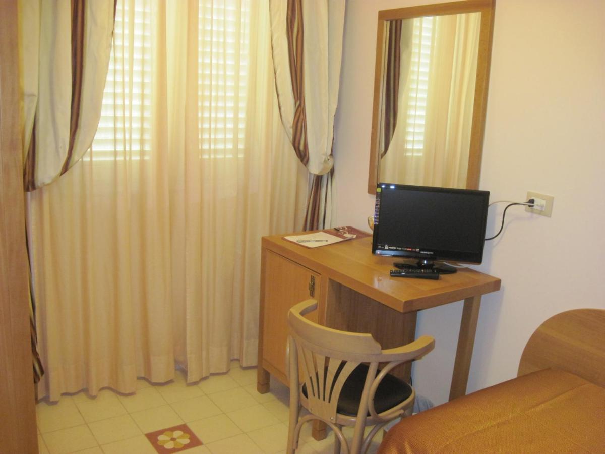 Palace Hotel Una Nuova Strada - Housity
