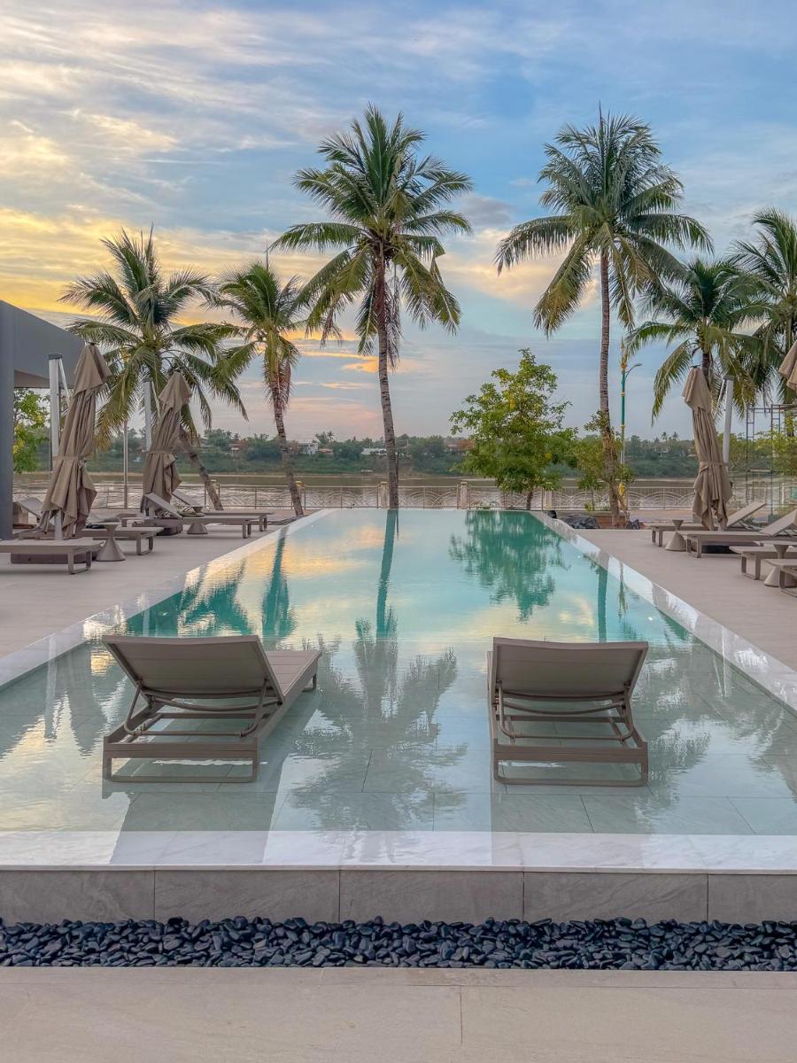 LePont Riverfront Resort Nongkhai - Housity