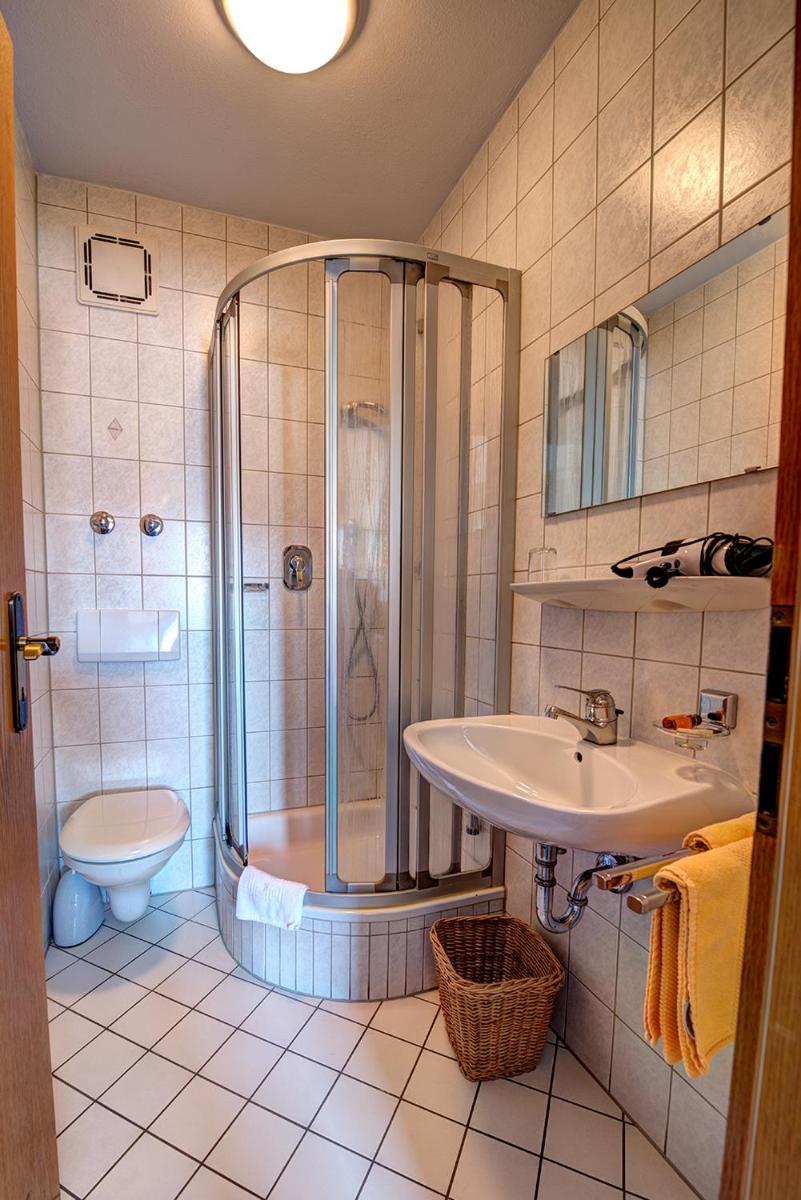 Hotel Huber - Housity