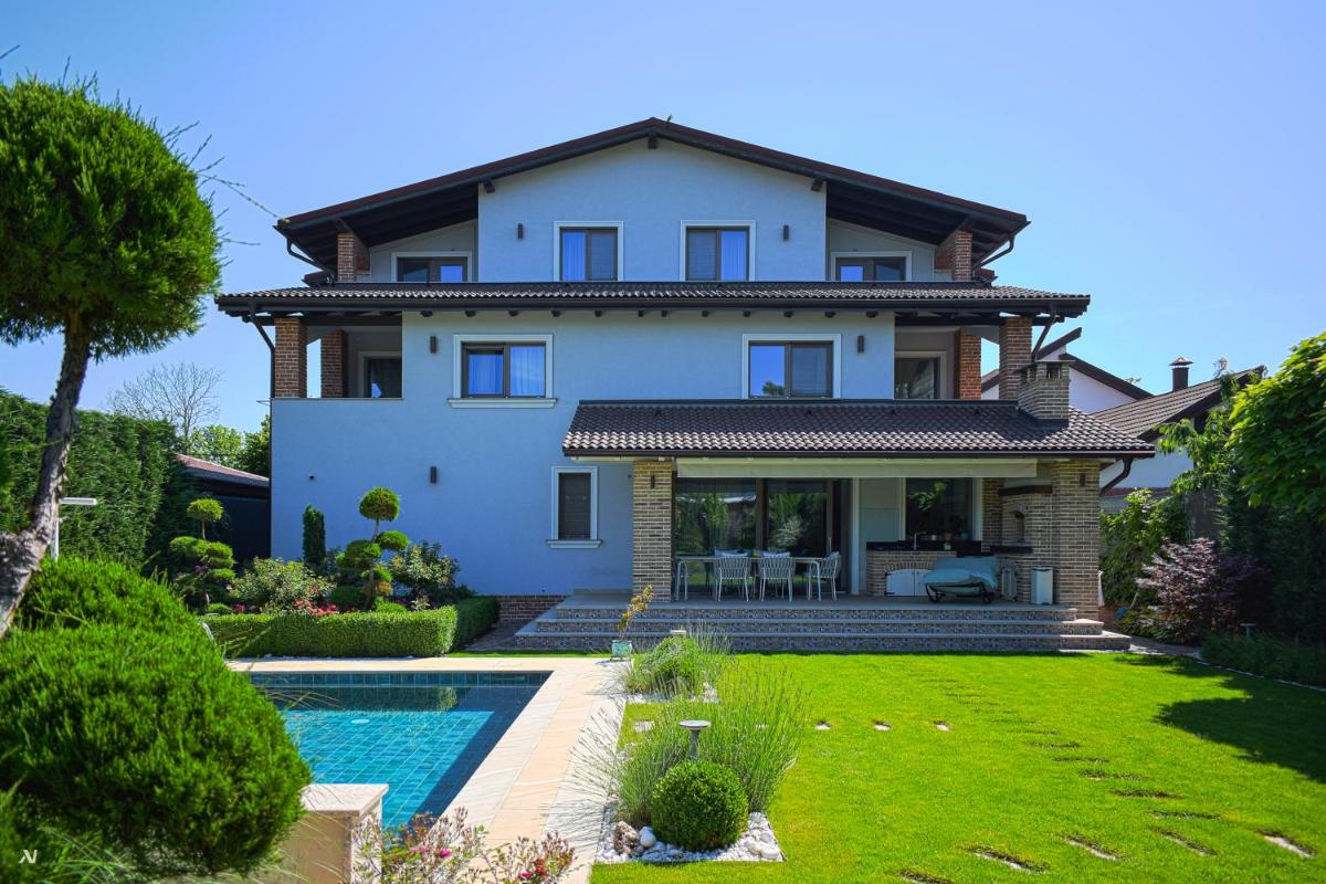 First Apartments - Housity