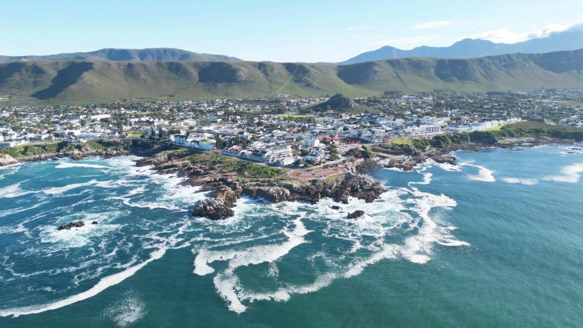 Esplanade Hermanus - Housity