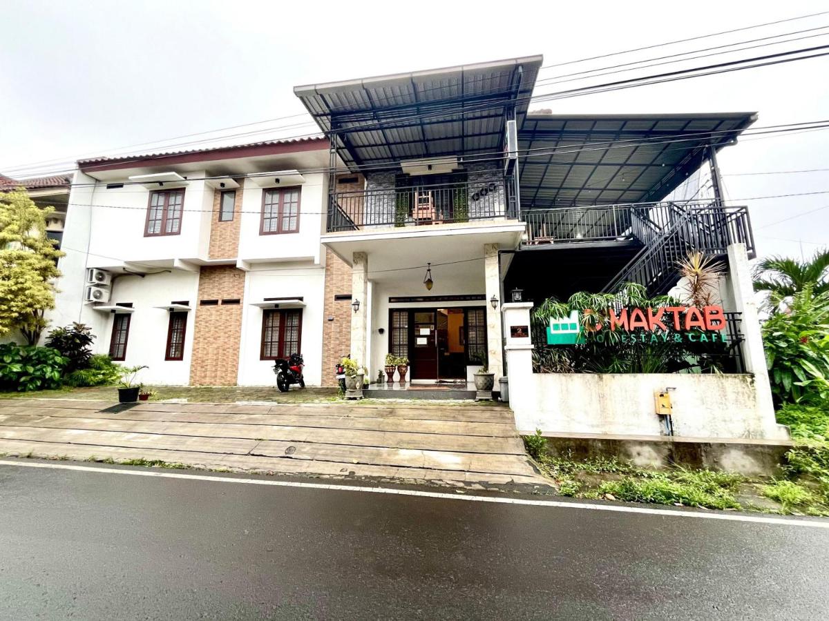 D Maktab Syariah Mitra RedDoorz Malang - Housity