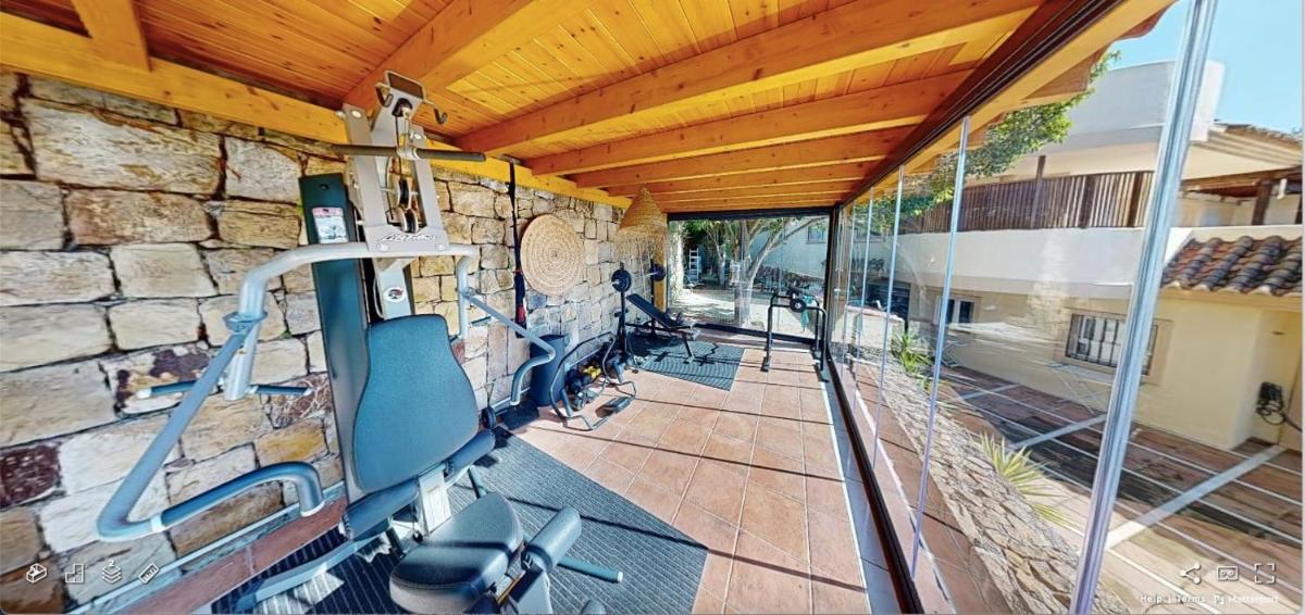 Palm Tree Golfers Retreat With Private Pool - Housity