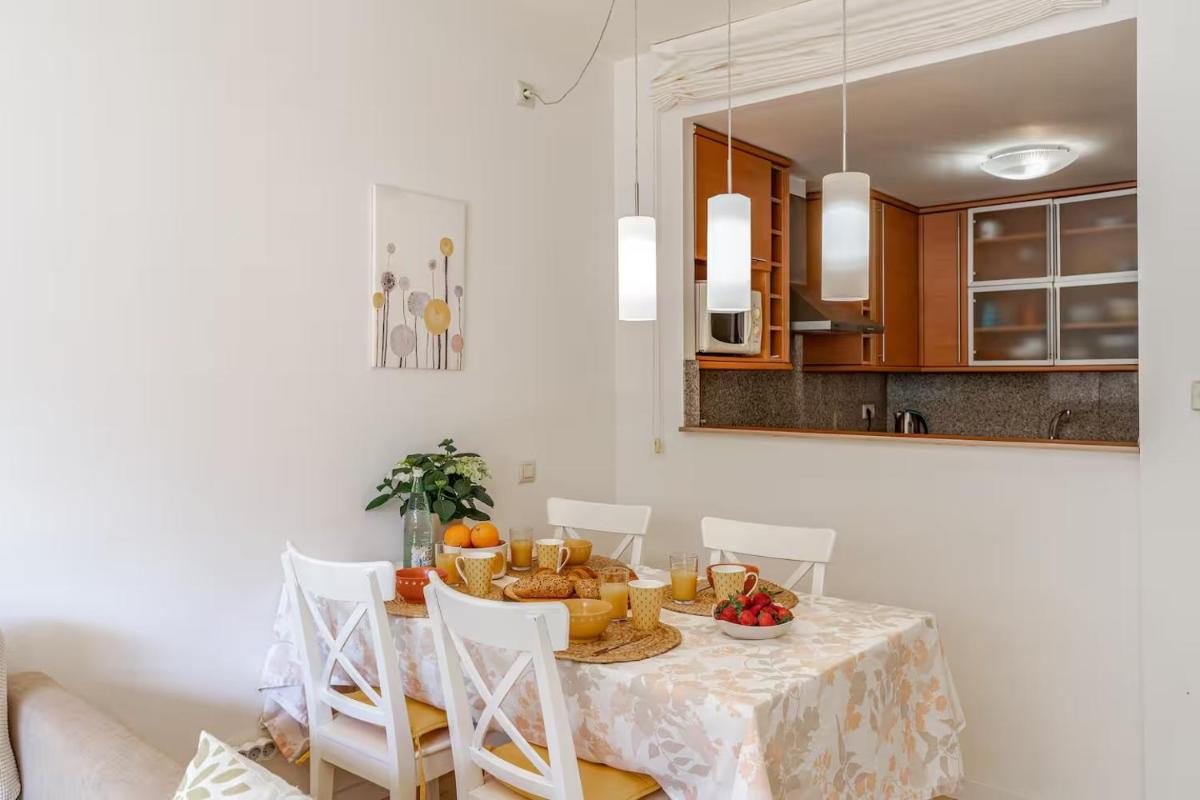 Pretty garden apartment next to a charming beach - Hizvo