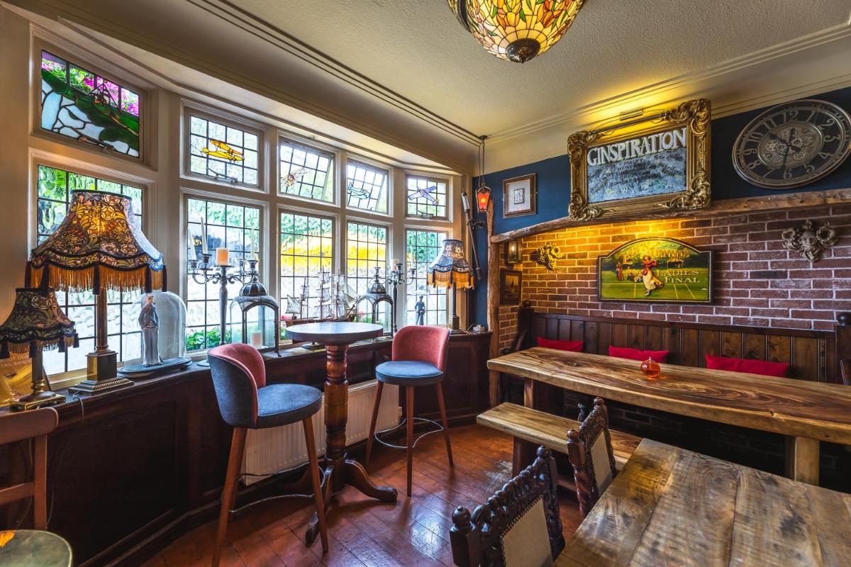The Pilot Inn - Housity
