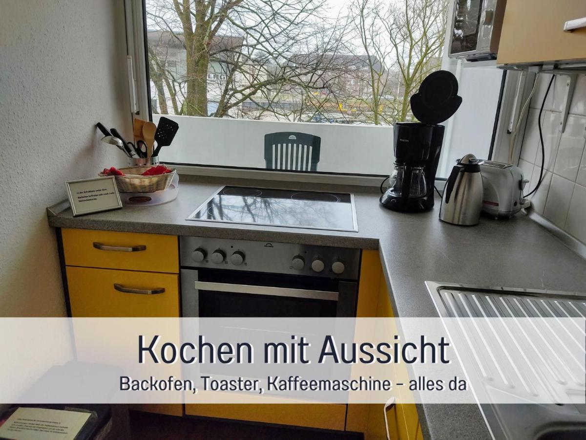 Ferienwohnung "Geeste 1", zentral, Parkausweis inklusive, nahe Havenwelten - Fewos-Bremerhaven - Housity