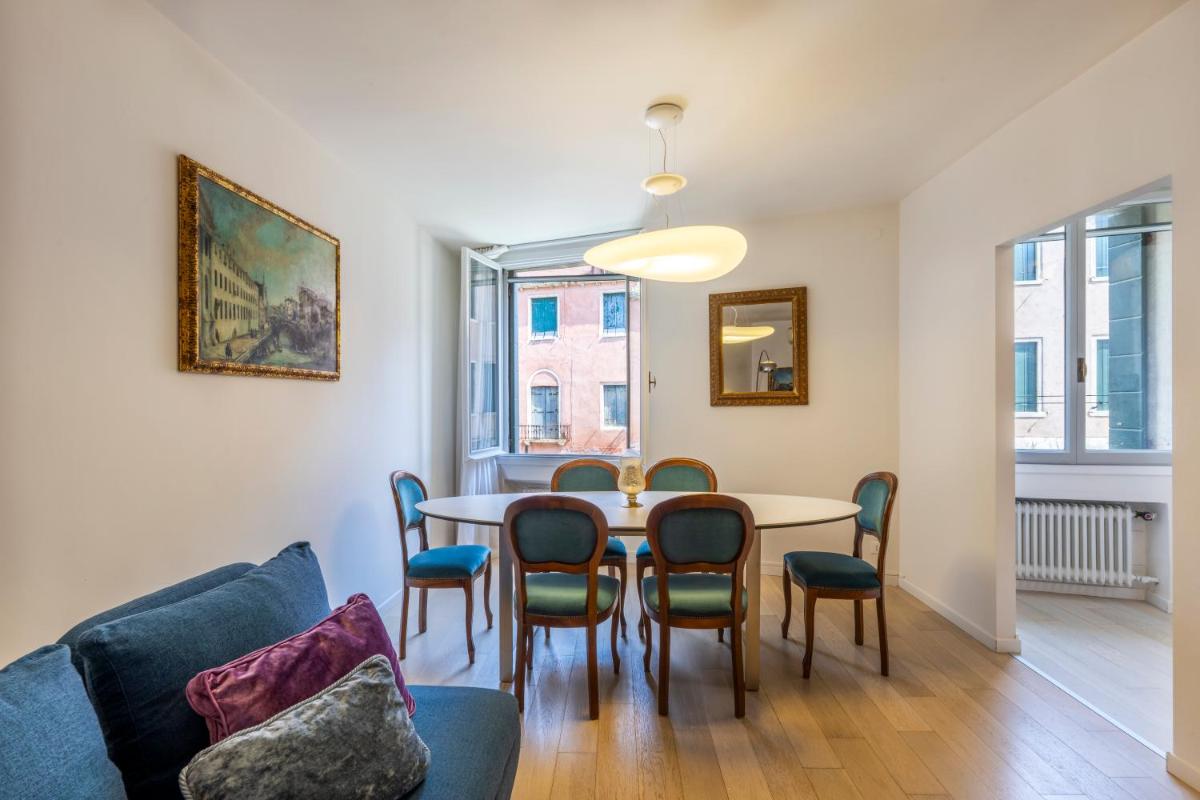 Savoia e jolanda Apartments - Housity