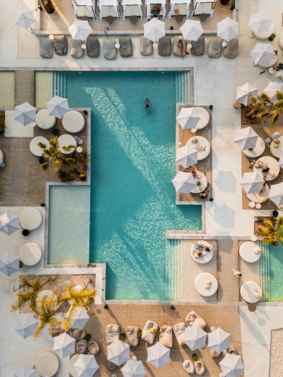 Comida en o cerca de este hotel