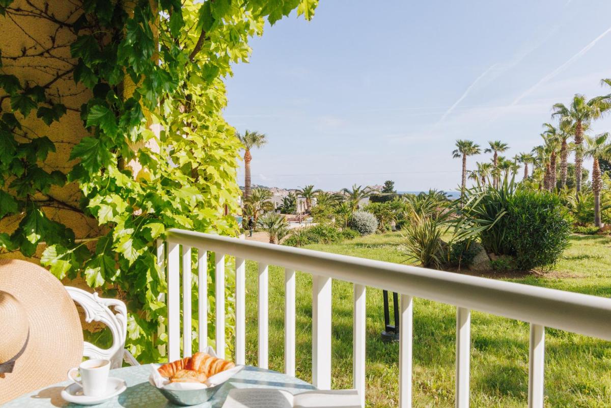 Jardin de l'établissement Hotel Corsica & Spa Serena