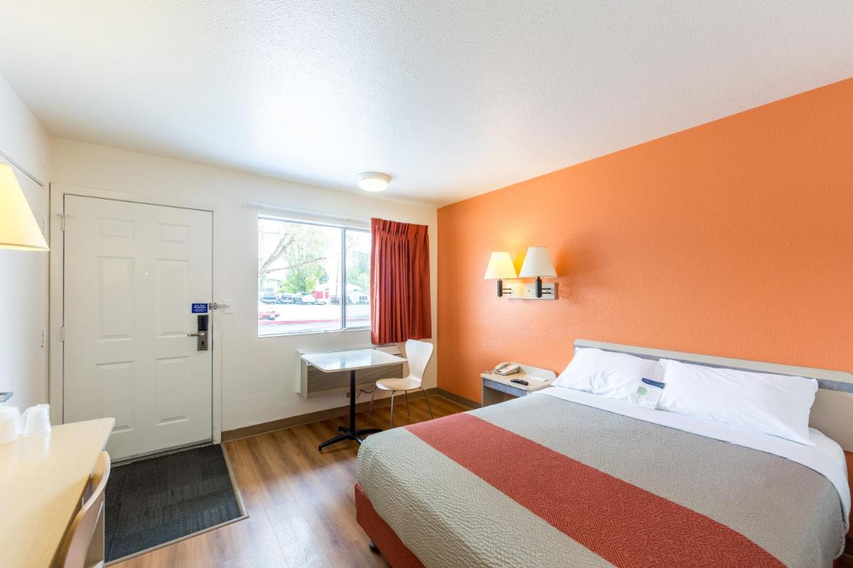 Motel 6-Klamath Falls, OR - Hizvo