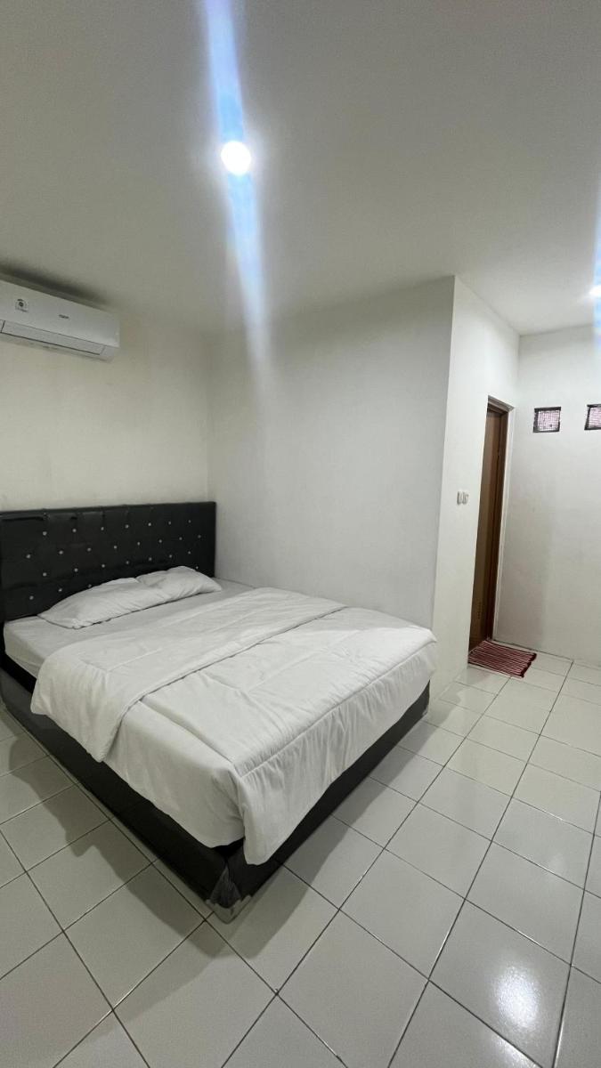 Guest House Cemara - Housity