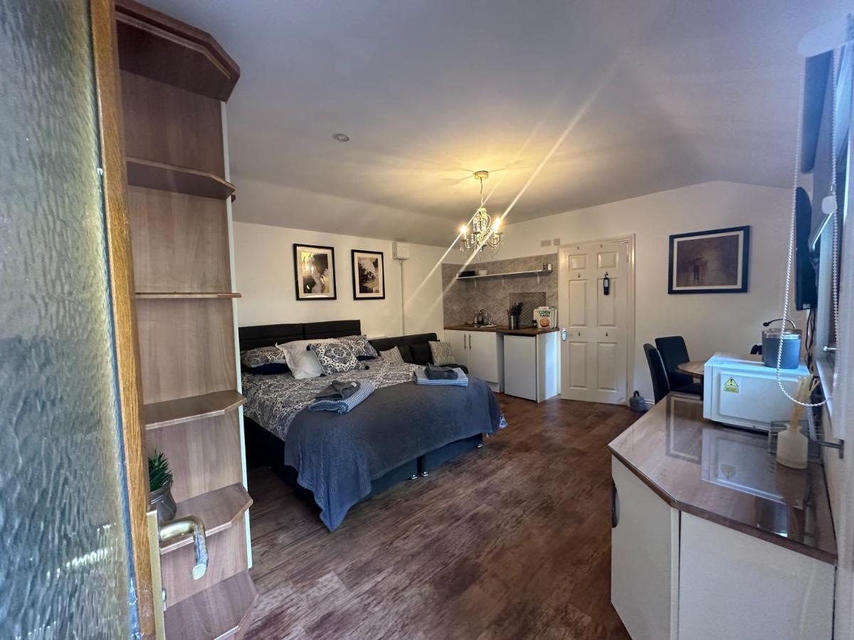 Station Approach - Housity