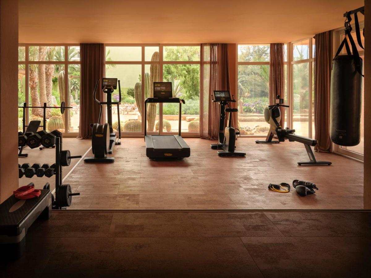 Gimnasio o instalaciones de fitness de Bikini Island & Mountain Hotel Es Trenc -Adults only-