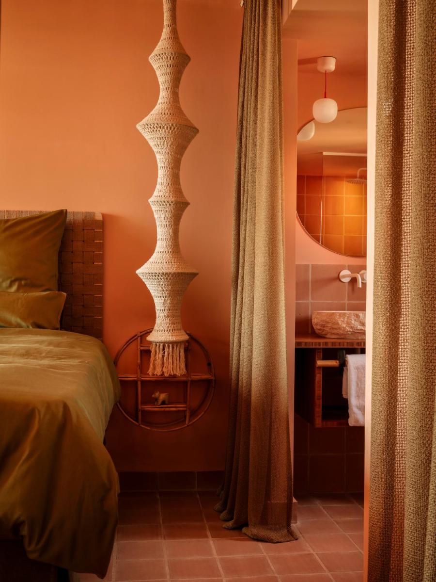 Cama o camas de una habitación en Bikini Island & Mountain Hotel Es Trenc -Adults only-