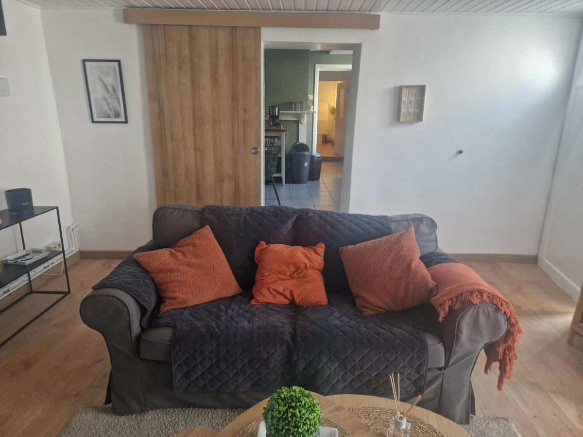 Petite maison chaleureuse avec parking - Housity