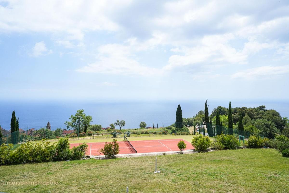 Villa Cipressa Luxe - Pool, parking, and tennis - Housity