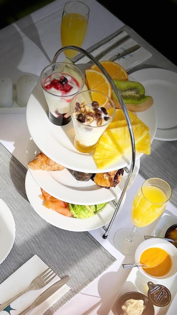 Comida en o cerca de este hotel