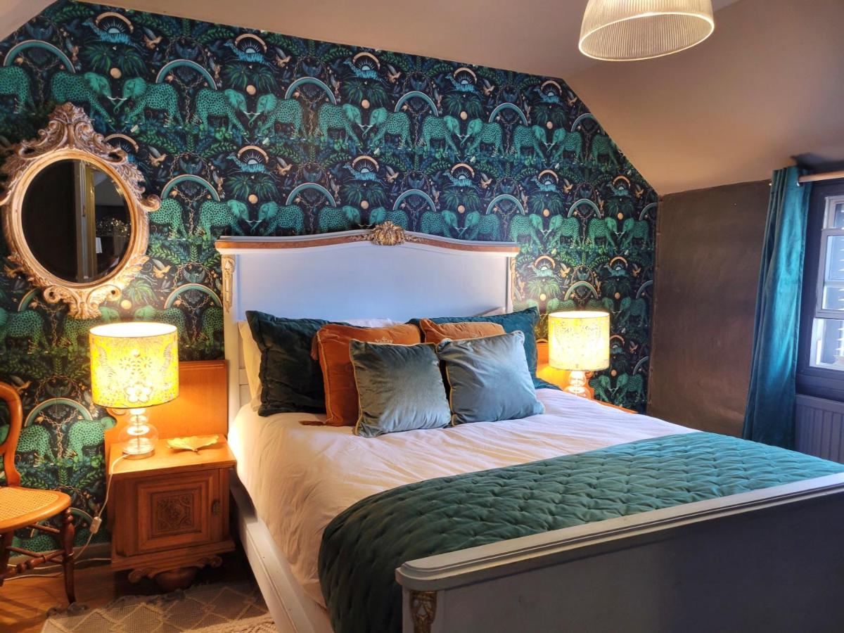 charming full of character in the heart Southwell - Housity