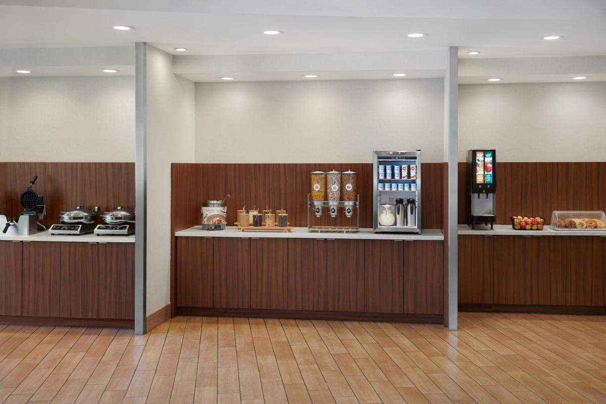 Fairfield Inn & Suites by Marriott Reading Wyomissing - Housity
