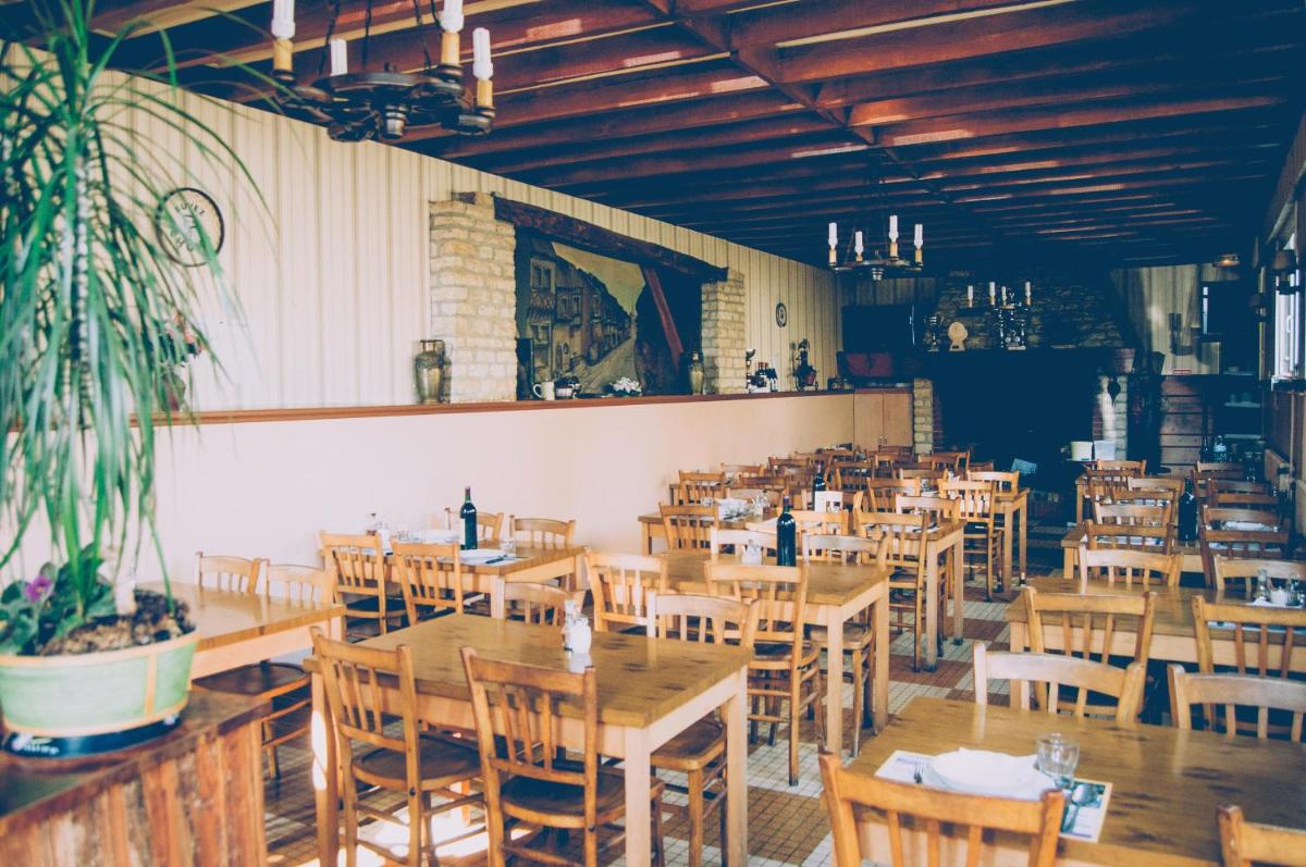 Hotel Restaurant Maurice - Housity