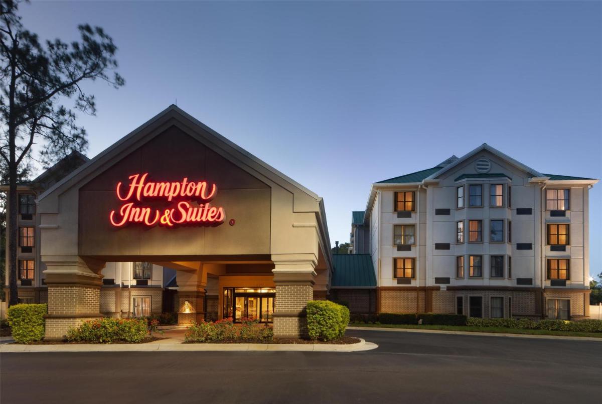 Hampton Inn & Suites Tampa-North - Housity