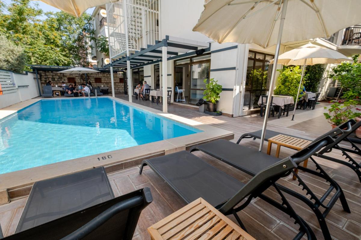 Bayram Hotel - Housity