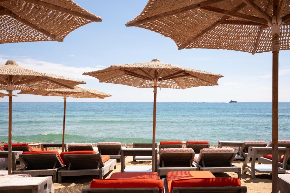 Vue générale sur la mer ou vue sur la mer prise depuis l'hôtel