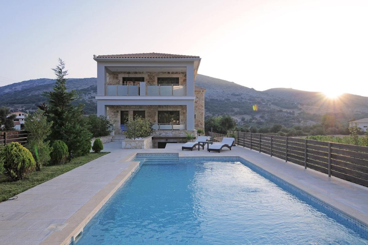 Villa Unique - Housity