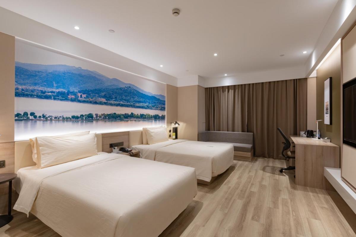 Atour Hotel (Suzhou Wujiang Wuyue Plaza) - Housity