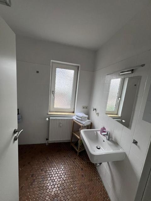 Twitch Apartments - Hizvo