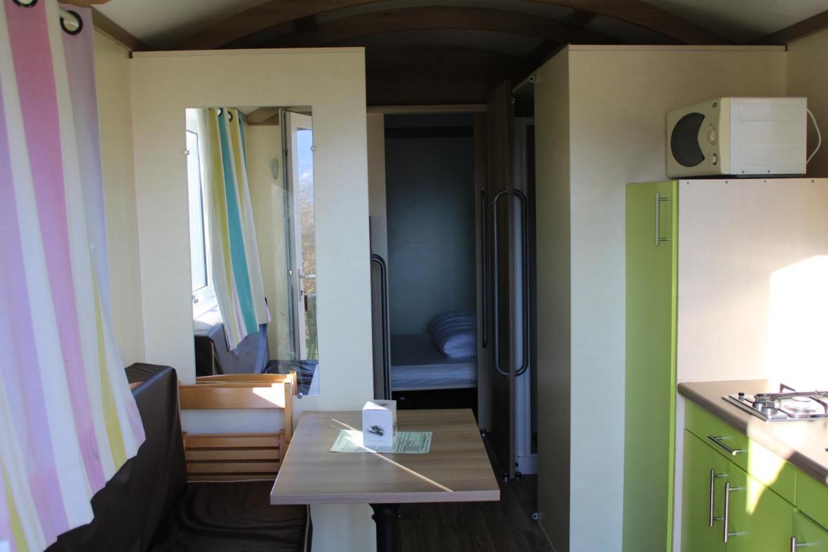 Camping Le Balcon de Chartreuse - Housity