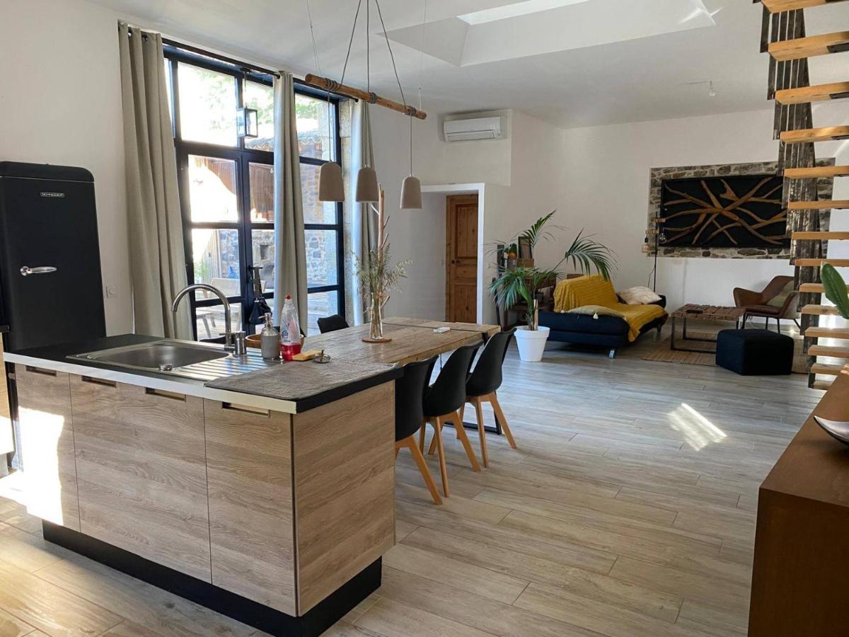 Charming 2Bed House near Sommiere south of France - Housity