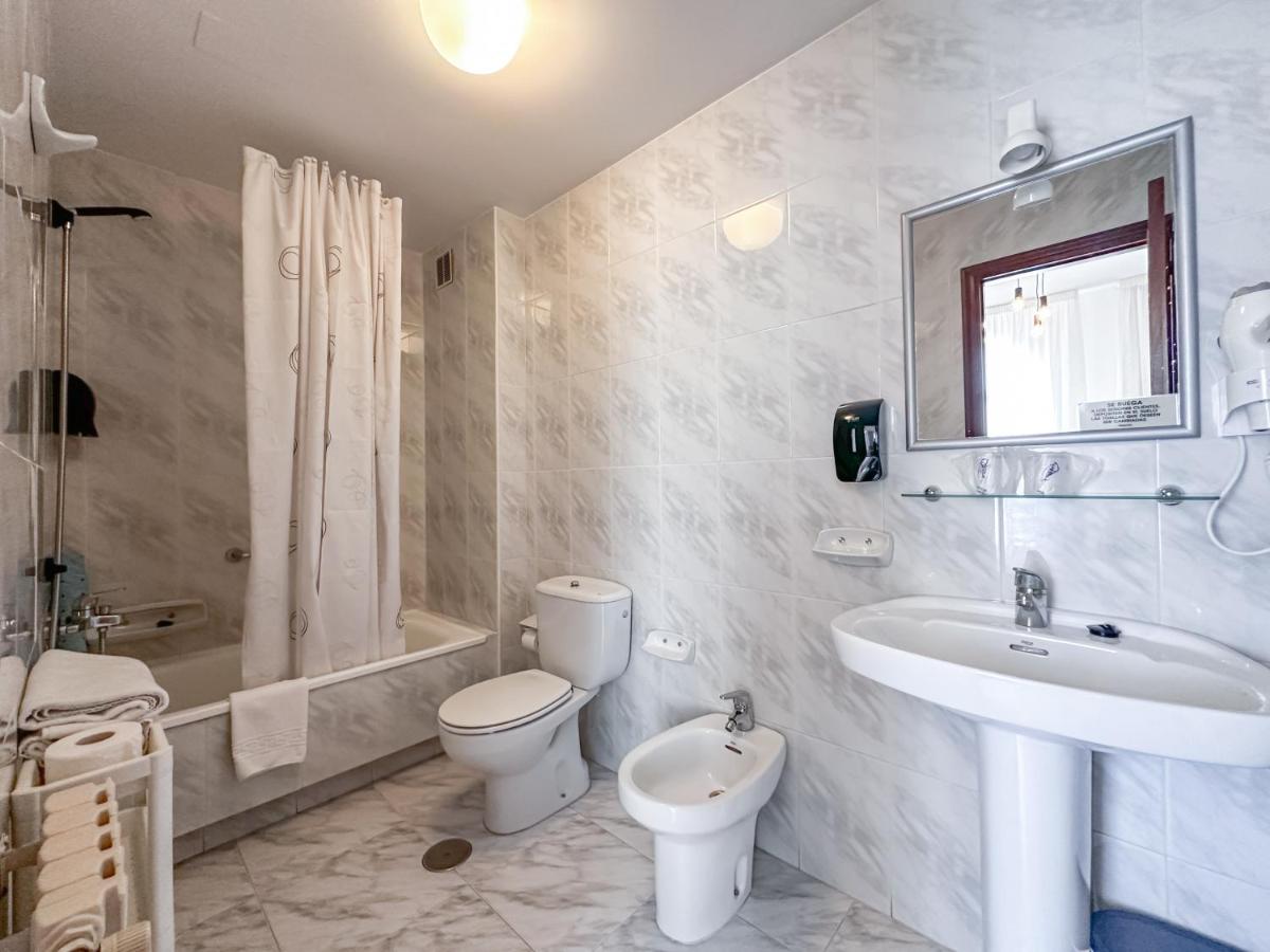 Hotel Florida Mar - Housity
