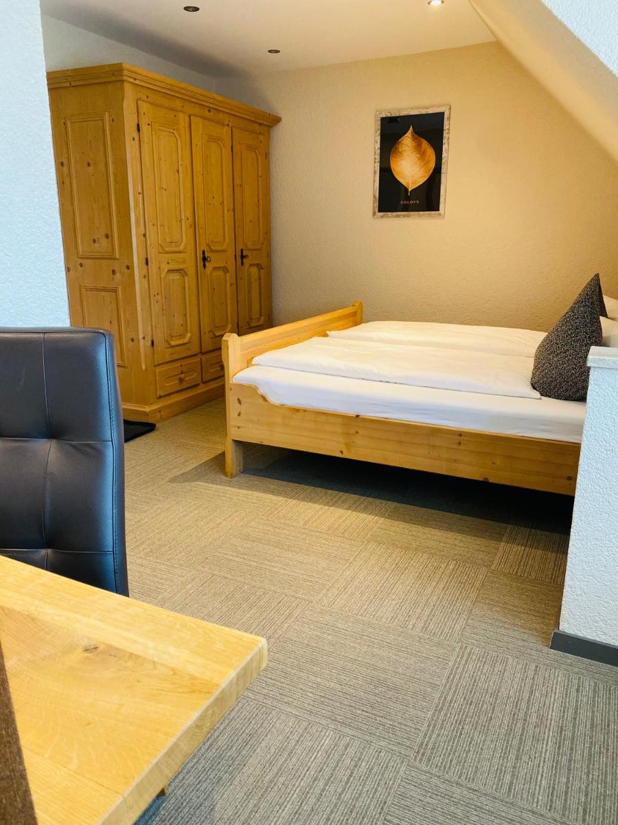Landgasthof Zur Scheune - Housity