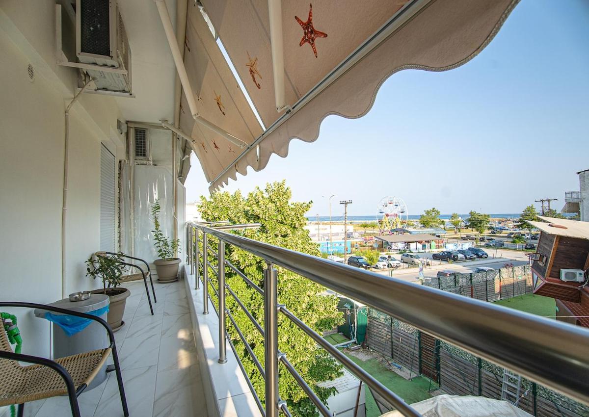Cozy Sea View Apartment in Paralia - Housity