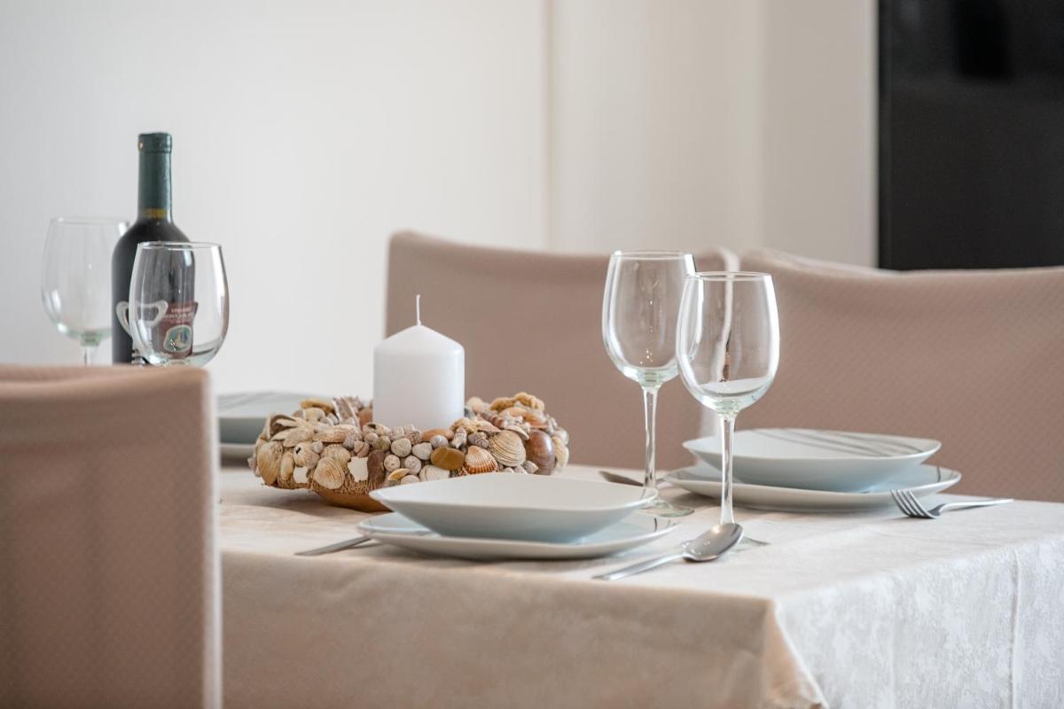 Apartments Vesna - Housity