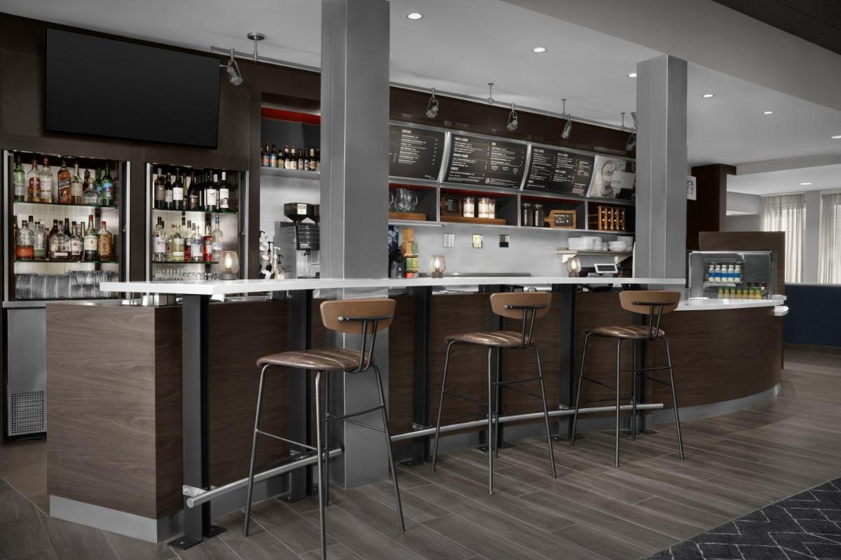 Courtyard by Marriott Spokane Downtown at the Convention Center - Housity