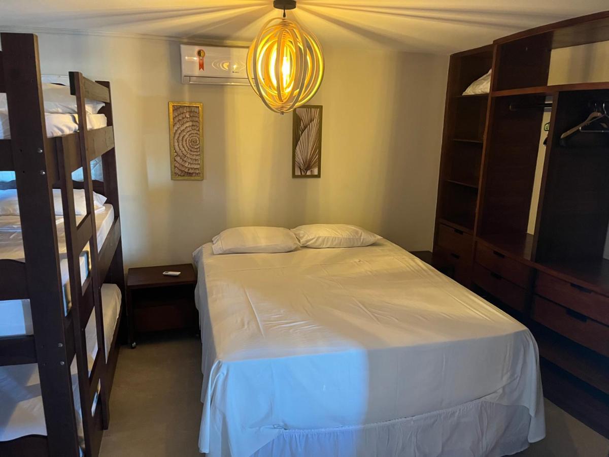 Flat completo a beira mar com vista exuberante no Blue Marlin Apartments - Housity