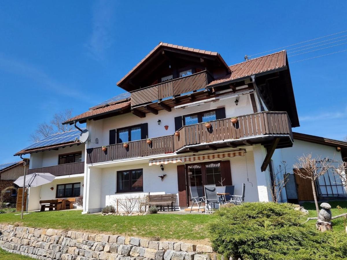Garden Apartment in Wildsteig, cleaning included - Housity
