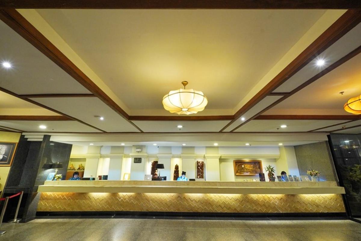 Riverside Bangkok Hotel - Housity