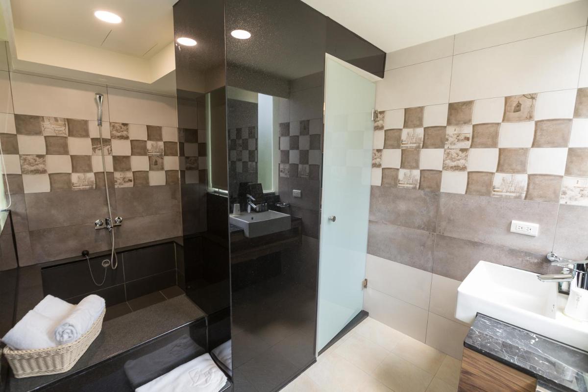 Sun Hotel Kaohsiung - Housity