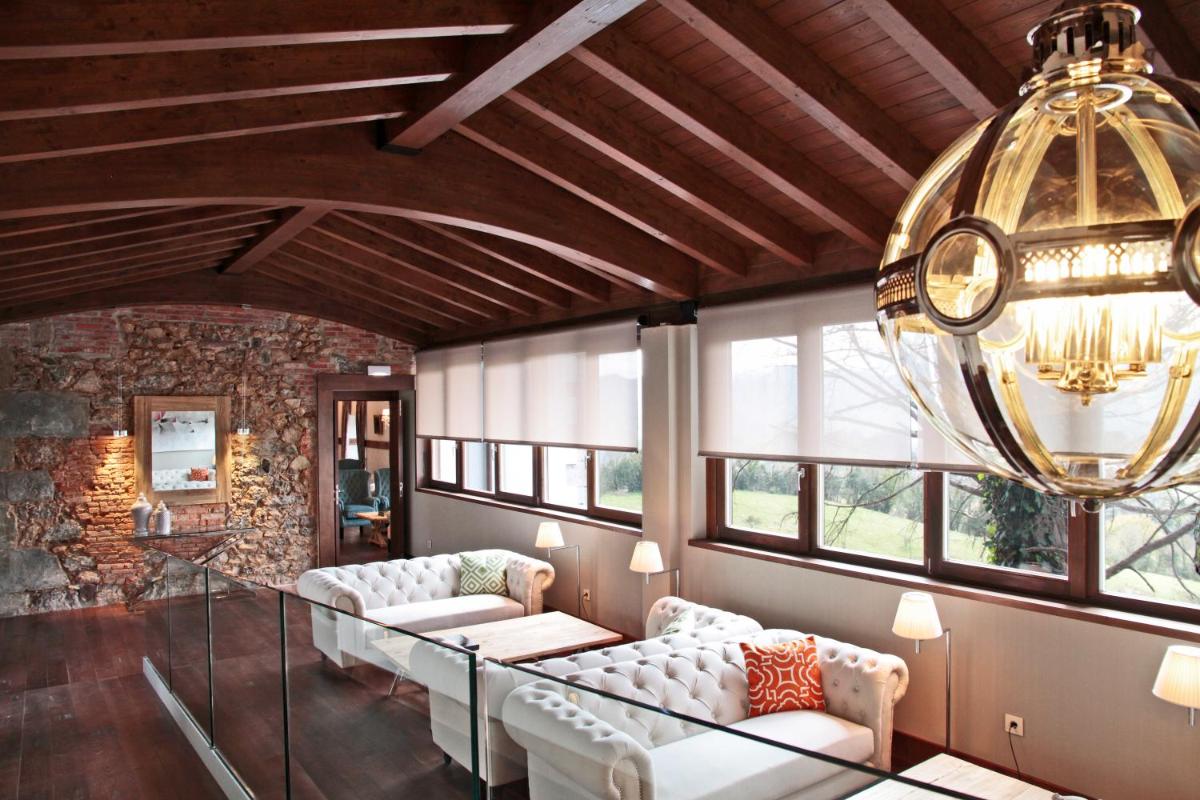 Zona de estar de Puebloastur Eco Resort Hotel & Spa