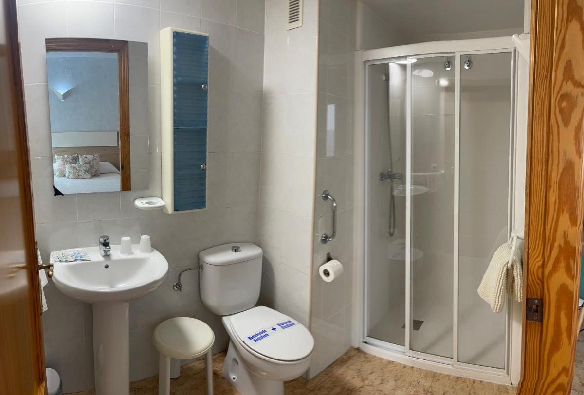 Hotel Valldigna - Housity