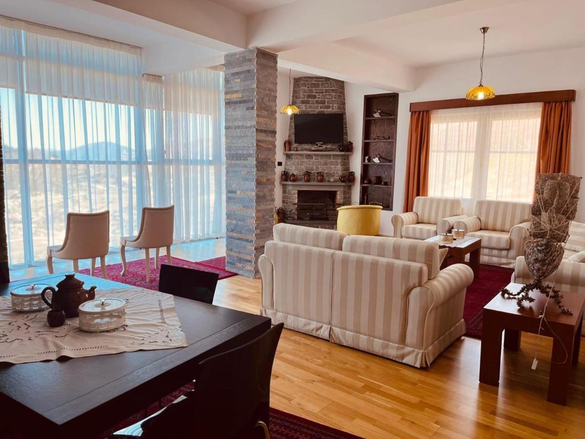 Hotel Kanione - Housity